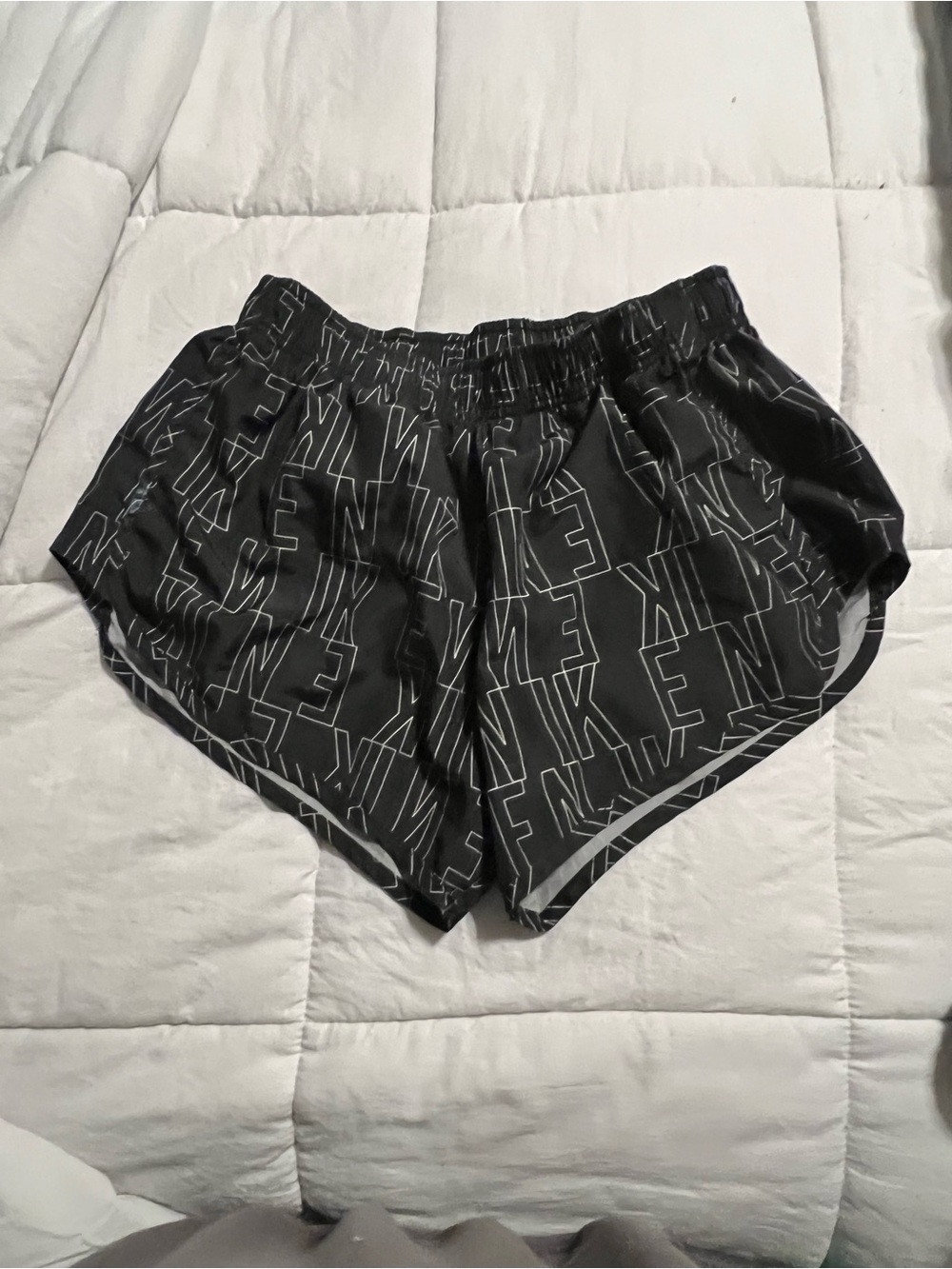 Nike Women's Black Performance Shorts with Logo Print size medium in EUC